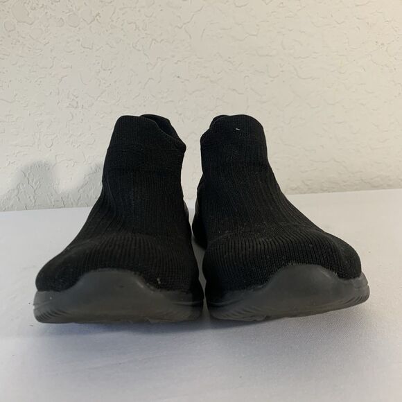 Knit Slip On Sneakers Size 40 Black Lightweight Comfort Walking Shoe Casual - Picture 3 of 10